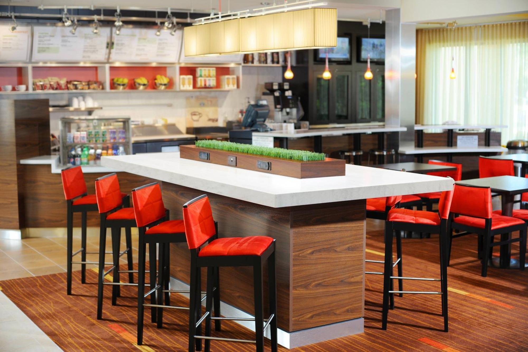 Courtyard By Marriott Oklahoma City Airport Zewnętrze zdjęcie